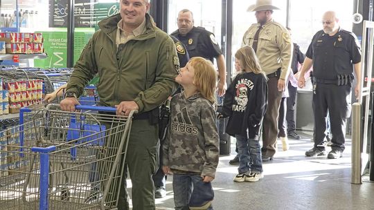 Annual Shop With a Cop Brightens the Holiday