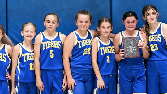 Stringtown basketball girls