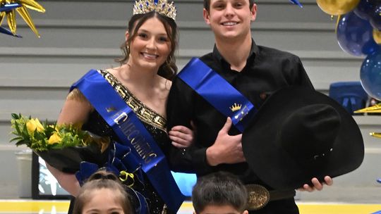 Stringtown Royalty Seniors Josie Jones