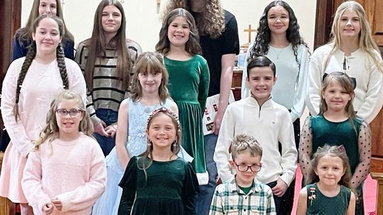 Students Perform at Piano Christmas Program