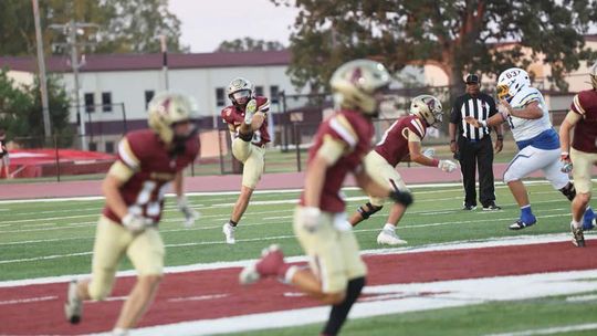 Wampus Cats Defense Seals 7-6 Season-Opening Win Over Antlers