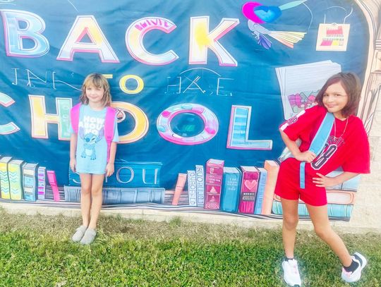 Seraphine and Scarlett Gabbard are ready for recess