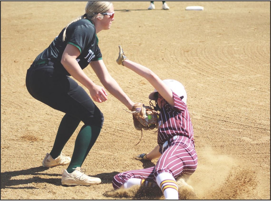 Tushka Splits Games at Porum Festival